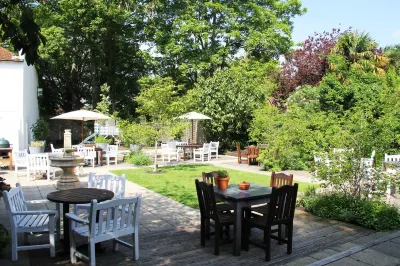 Bel and the Dragon-Cookham Hotels in Bourne End