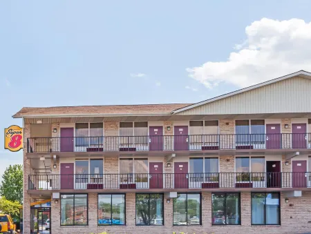 Super 8 by Wyndham Manassas