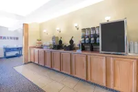 Baymont by Wyndham Spearfish - breakfast