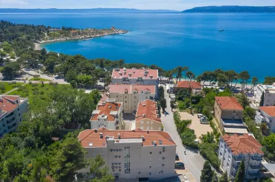 Makarska Beach Apartments Mara Hotels in Općina Makarska