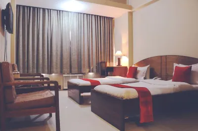 Hotel Ashrafee Отели в г. Мотижил