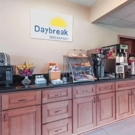 Days Inn by Wyndham LaPlace- New Orleans