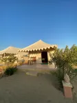 Pal Rajah Desert Camp Отели рядом с достопримечательностью «ДЖИП САФАРИ КХЕРИ»