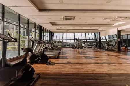 Serviced Apartment @ Vivacity Megamall