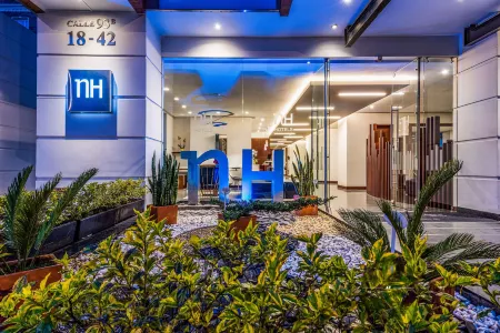 NH Bogotá Urban 93 Royal Отели рядом с достопримечательностью «Carrera 7»