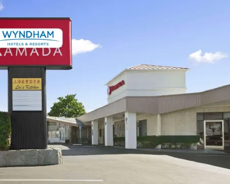 รามาดา บายวินด์แฮม ทอร์รันซ์ โรงแรมในทอร์รันซ์