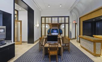 Great 2Br Condo in Pentagon City