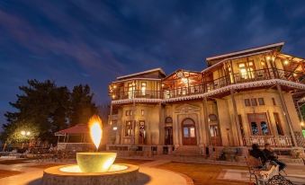 Cecil Murree Apartment - Housity