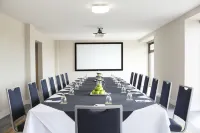 Radisson Blu Vancouver Airport Hotel & Marina - Business