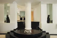 M グラムール ホテル