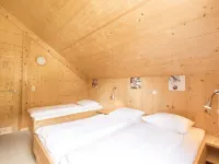 # 139 Mit 4 Schlafzimmern & Sprudelbad