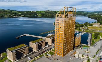 Wood Hotel by Frich's