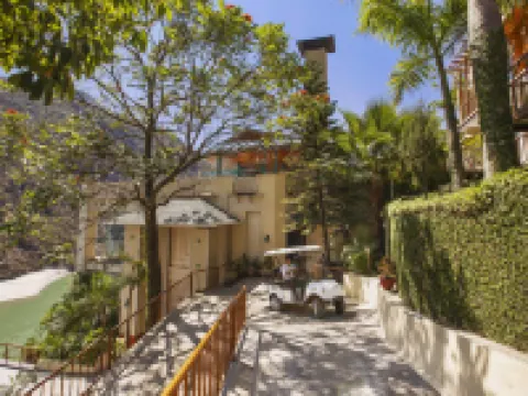 Raga on the Ganges Hotels in Pauri Garhwal