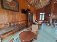 Omah Joglo Sukorejo RedPartner Hotels in Gringsing