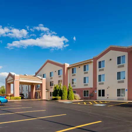 Best Western Penn-Ohio Inn  Suites Ξενοδοχεία στην πόλη Trumbull County