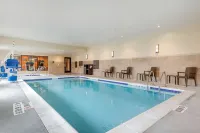 Comfort Inn & Suites Schenectady - Scotia - Pools