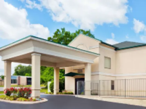 Super 8 by Wyndham Ft. Oglethorpe GA/Chatt TN Area Hotels in Catoosa County