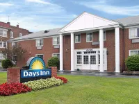 Days Inn by Wyndham Cleveland Lakewood Hotels in Lakewood