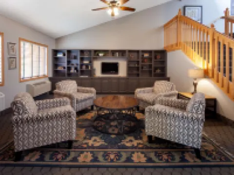 อเมริกินน์ บายวินด์แฮม นอร์ทฟิลด์ โรงแรมในNorthfield