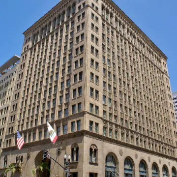 Courtyard by Marriott San Diego Downtown Отели рядом с достопримечательностью «Музей-авианосец «Мидуэй»»