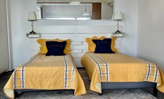 Stunning View Seaside 1-Bed Apartment in Saronida