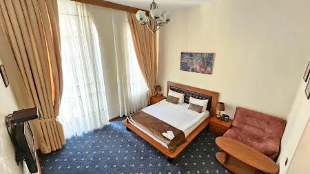 Du Port Hotel