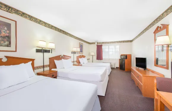 馬歇爾温德姆戴斯套房酒店