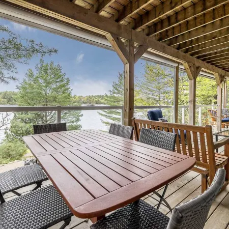 Muskoka Lakeshore Cottage Bliss
