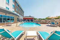 Holiday Inn Express & Suites HOUSTON SPACE CTR - CLEAR LAKE by IHG - Pools