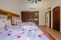 Villa Golf and Beach Holiday Rental Private Pool BBQ Maid Service