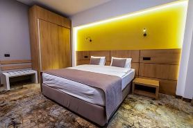 Grand View Hotel & Suites Copou