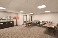 Country Inn & Suites by Radisson, Savannah Midtown, GA