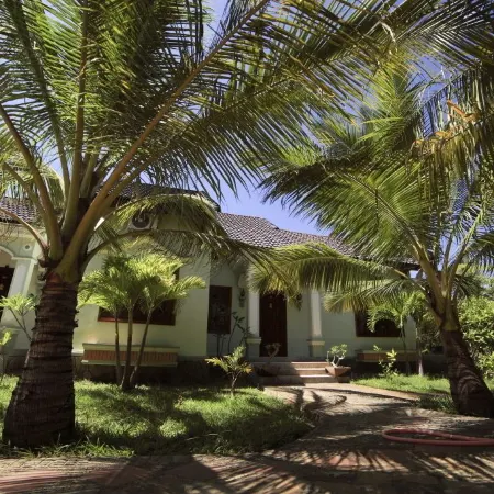 Gold Rooster Resort
