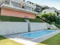 Top Lakeview - Pools