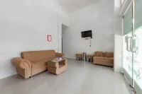 RedDoorz Syariah @ JK Residence Pahlawan Buntok - 2 ดาว