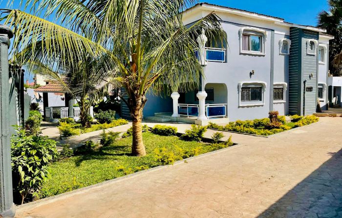 The Retreat Emerald Apartments Close to the Beach