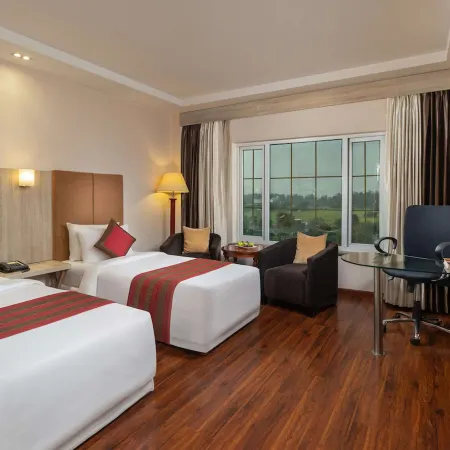 Nidhivan Sarovar Portico Vrindavan