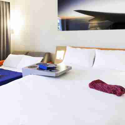 Ibis Styles Marseille Provence Aéroport Rooms