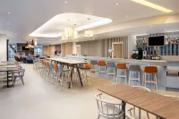 Hampton by Hilton Rochdale - parking