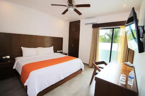 We Hotels