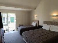 The Furlong Hotels in Hawera