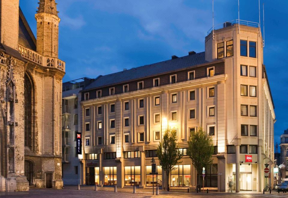 Ibis Gent Centrum St Baafs Kathedraal Over view