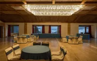 Country Inn Premier Pacific Mall Road Mussoorie