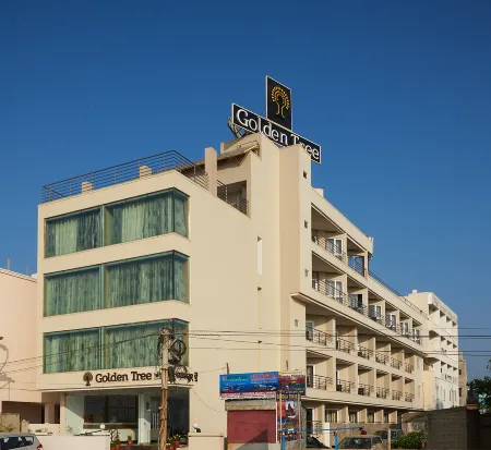 Hotel Golden Tree Отели рядом с достопримечательностью «Храм Джаганнатхи в Пури»
