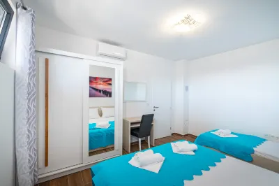 Deluxe Villa Laura 0a