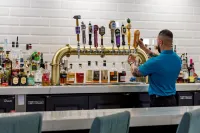 Anaheim Hotel - Barer