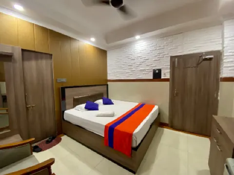 Vinayak Guest House Hoteles cerca de Tangra China Town