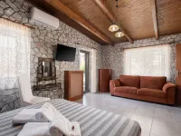 Alkistis Sweet Homes