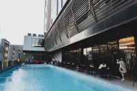 Grand Central Premier - Pools