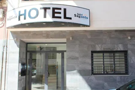 Hotel Sagunto Отели в г. Альбалат-делс-Тарончерс